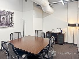 Regus | West Loop