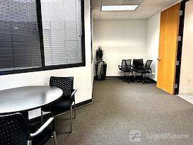 (VON) Von Karman Corporate Center