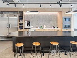 Regus | AB, Calgary – 1St SW