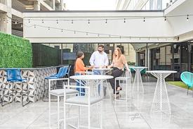 Expansive - Main Street