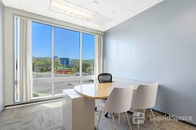 (AV2) Premier Workspaces – The Heights