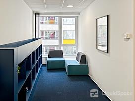 HQ | Budapest, F99 Office