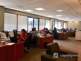 580 Executive Center