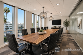 (BH3) Premier Workspaces - Beverly Hills Triangle 3