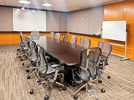 Regus || 580 California