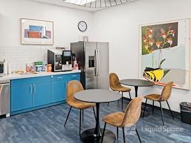 Regus | Cypress - Walker St