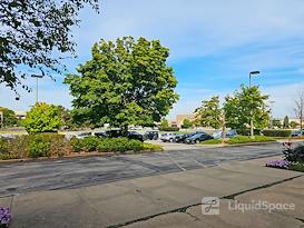 HQ | WI, Brookfield - Brookfield Square