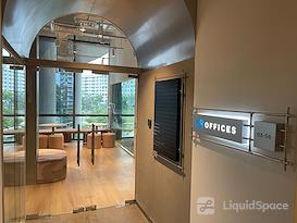 Woods Square Solo 1 | Woodlands