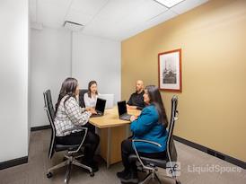 Regus | 401 North Michigan