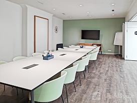 SPACES | Vienna, Schwarzenbergplatz