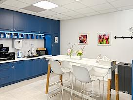 HQ | Budapest, F99 Office