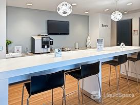 Regus | NM, Albuquerque - One Sun Plaza
