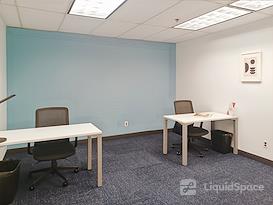 HQ | NY, Holbrook - Veteran Memorial Hwy