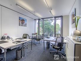 Signature | Dusseldorf Koenigsallee 61