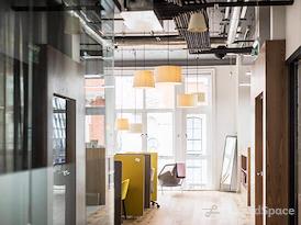 Regus | Wiehle Metro