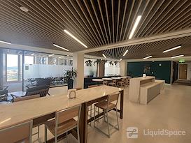 Carr Workplaces - Embarcadero Center