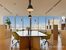 Regus | CHENGDU, IFS