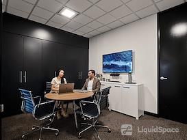 CorporateCubes.Co - 333 Collins