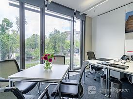 Signature | Dusseldorf Koenigsallee 61