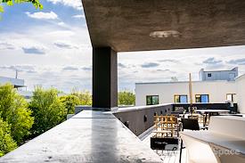 Regus || Warner Center