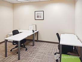 Regus | Savannah - 22 Bull St