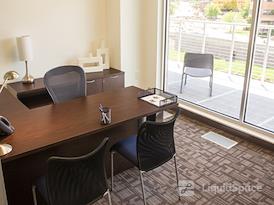 Regus | CNA Building