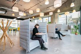 SPACES | Boulogne-Billancourt, Pont de Sèvres