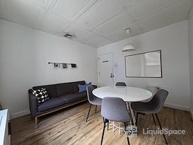 SaGE@276Fifth