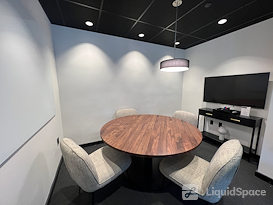 Industrious - 261 Madison Ave