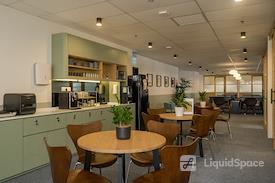 The Bousteador | Mutiara Damansara