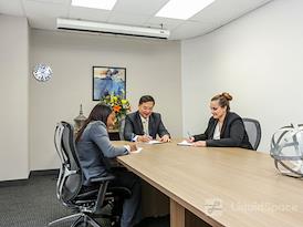 Regus | Lee Farm Corporate Park