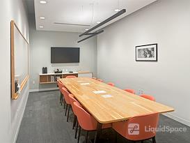 Regus | Houston‚ Spaces Downtown Greenstreet
