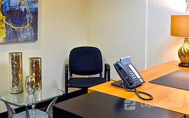 580 Executive Center