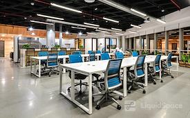 Regus | IL, Schaumburg - McConnor Pkwy