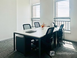 Regus | Yantai, Venture Building