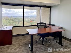 Regus | Foster Plaza