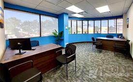 Zemlar Offices - 690 Dorval