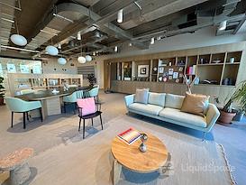 SPACES | Madrid, Polaris