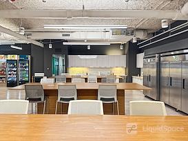 SPACES | IL, Chicago-  1 N State Street