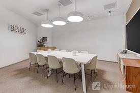 Regus | Budapest, Szervita Square