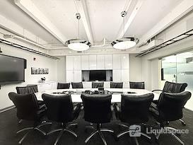 Momentum Business Center