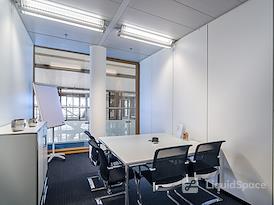 Regus | Dusseldorf Stadttor 1
