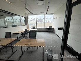 Industrious - Newport Tower