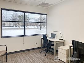 Regus | NJ, Monmouth Junction - Route 1