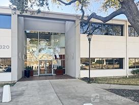 Regus | Irving - 320 Decker Drive
