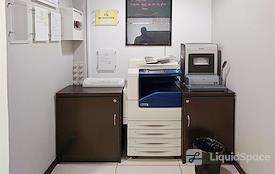 Regus | Grand Bay, Central