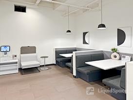 Regus | Lisle - Corporate Lakes 1
