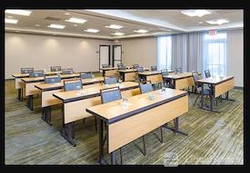 The Courtyard Milwaukee Airport Hotel