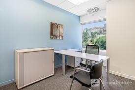 Regus | Istanbul, Besiktas Selenium