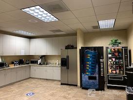 Private Offices • Coworking Spaces • Hybrid Offices 🏢